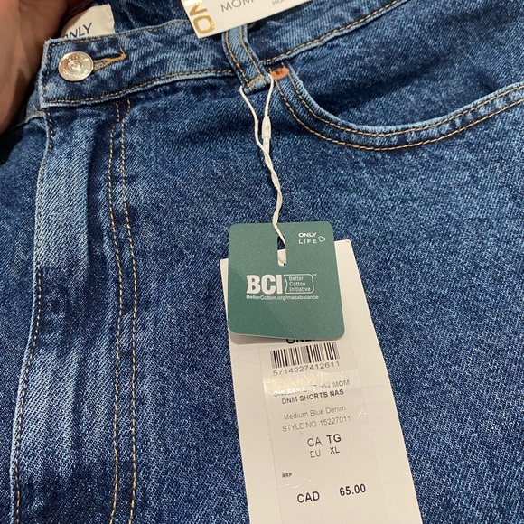 BNWT ONLY denim shorts - Picture 2 of 3